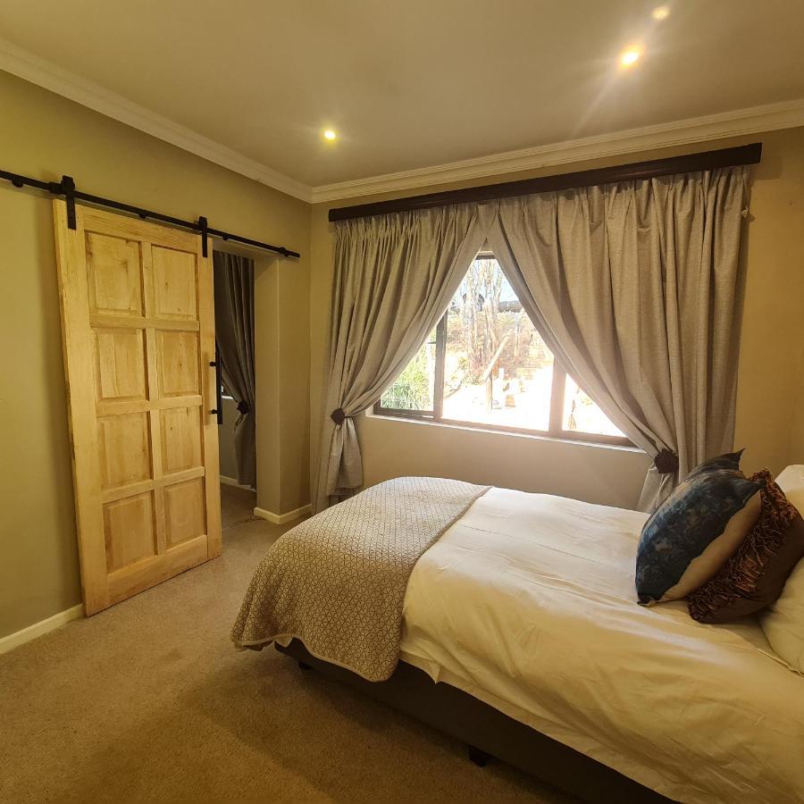 Luxury Home With Breathtaking Views Of Champagne Valley Bergview ภายนอก รูปภาพ